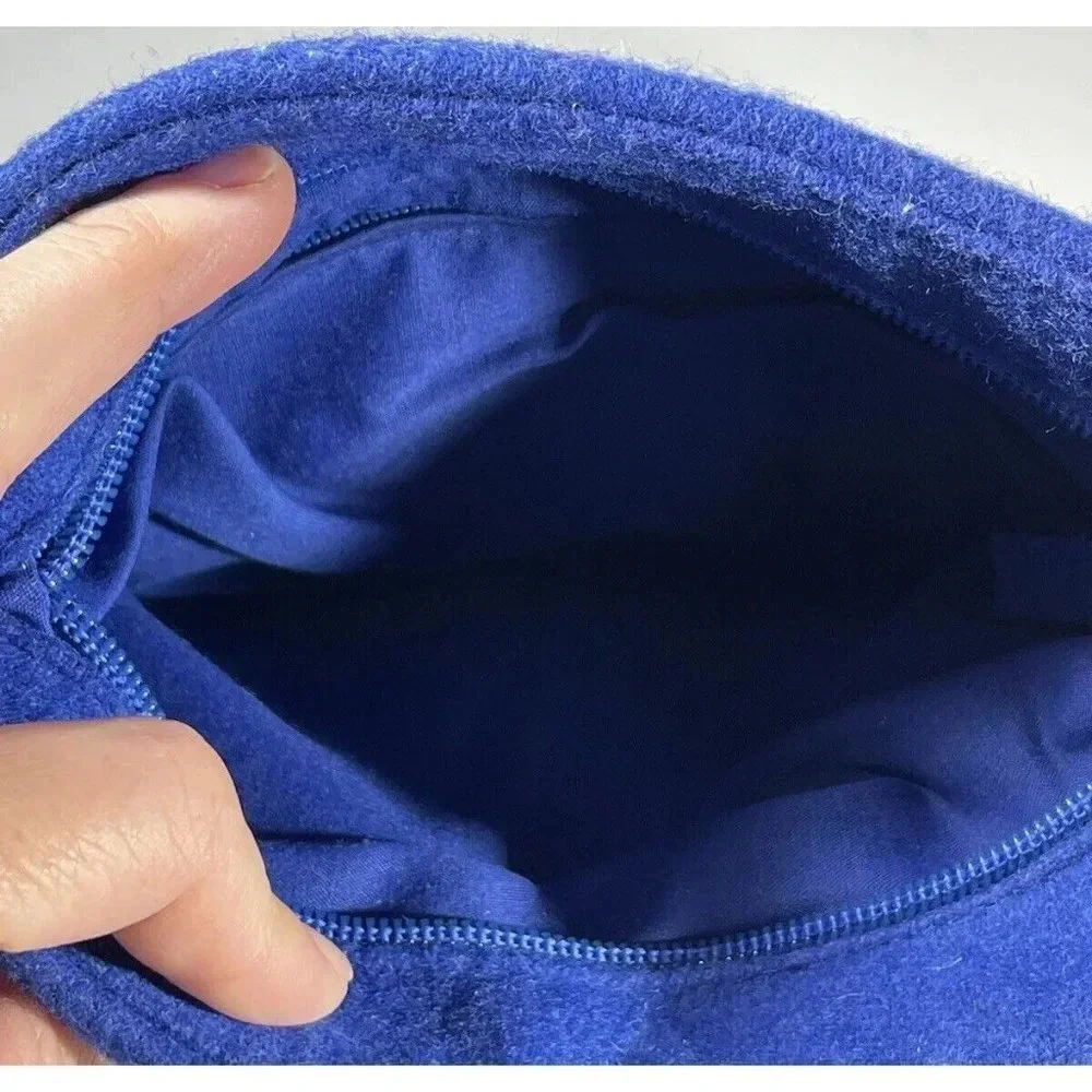 Womens Makeup Pouch Cosmetic Wallet Blue Felted Skull Crossbones Punk‎ Goth